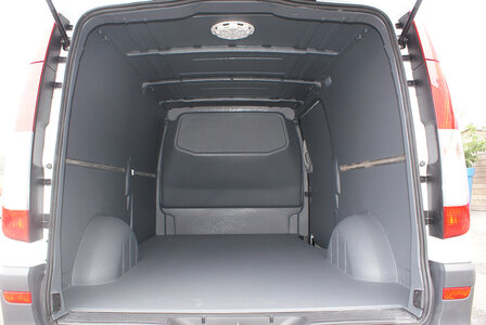 Turbo Liner behandeling volledig - Mercedes Vito L2H1 dubbel cabine / enkel lucht achter