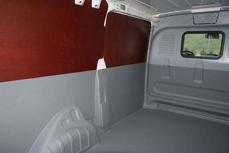 Turbo Liner behandeling half hoog met dichte wanden - Volkswagen Crafter L4H4 enkele cabine / enkel lucht achter